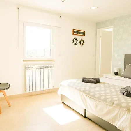 Modernes Haus Mit Spektakulaerem Meerblick Und Pool Holiday home Senhora da Vitoria