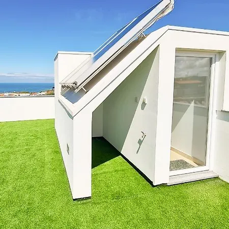 Casa de Férias Modernes Haus Mit Spektakulaerem Meerblick Und Pool