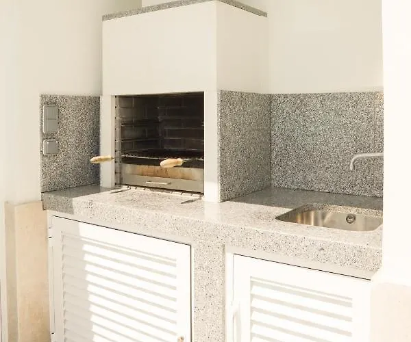 Modernes Haus Mit Spektakulaerem Meerblick Und Pool Casa de Férias