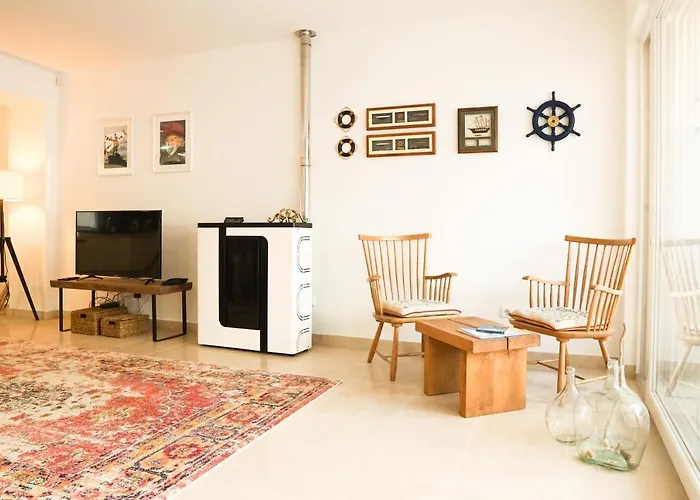 Modernes Haus Mit Spektakulaerem Meerblick Und Pool Casa de Férias *